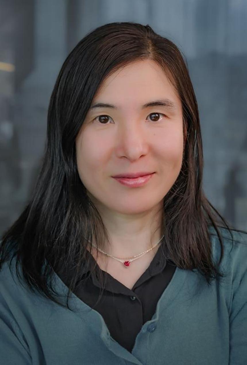 Fiona Zhou