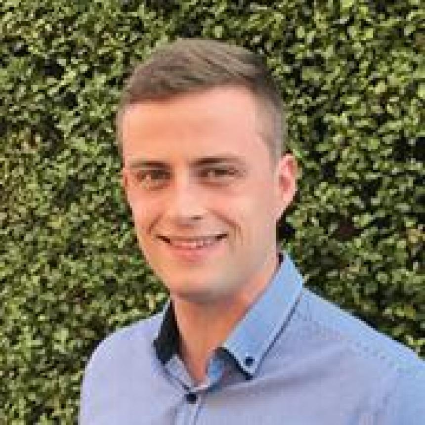 Daniel Gibbons