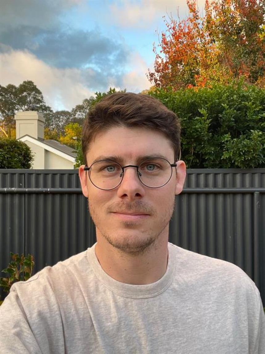 Aaron Phillips