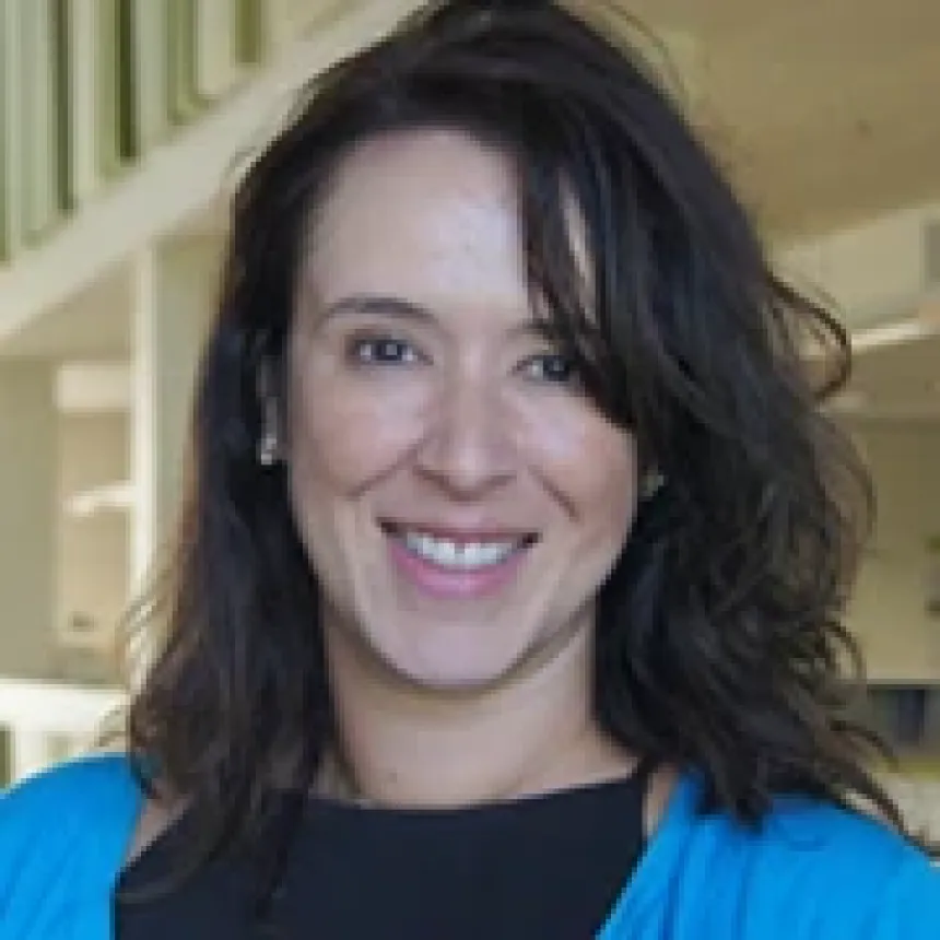 Viviane De Menezes Caceres