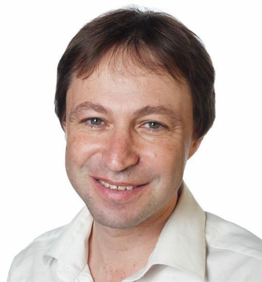Alex Dinovitser