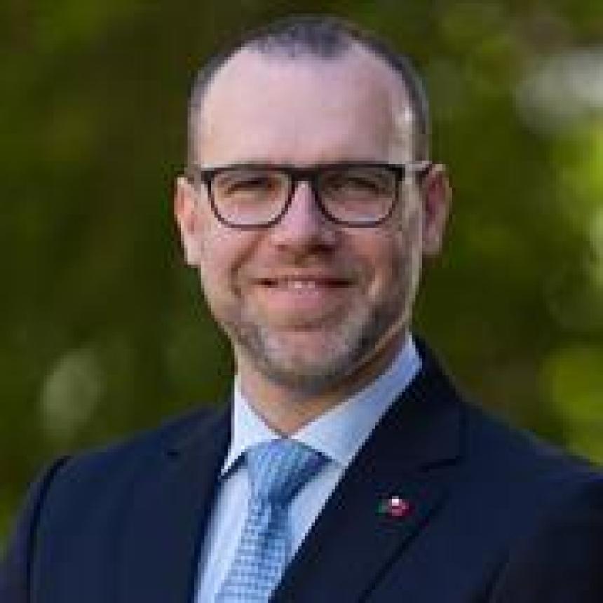 Armando Corsi