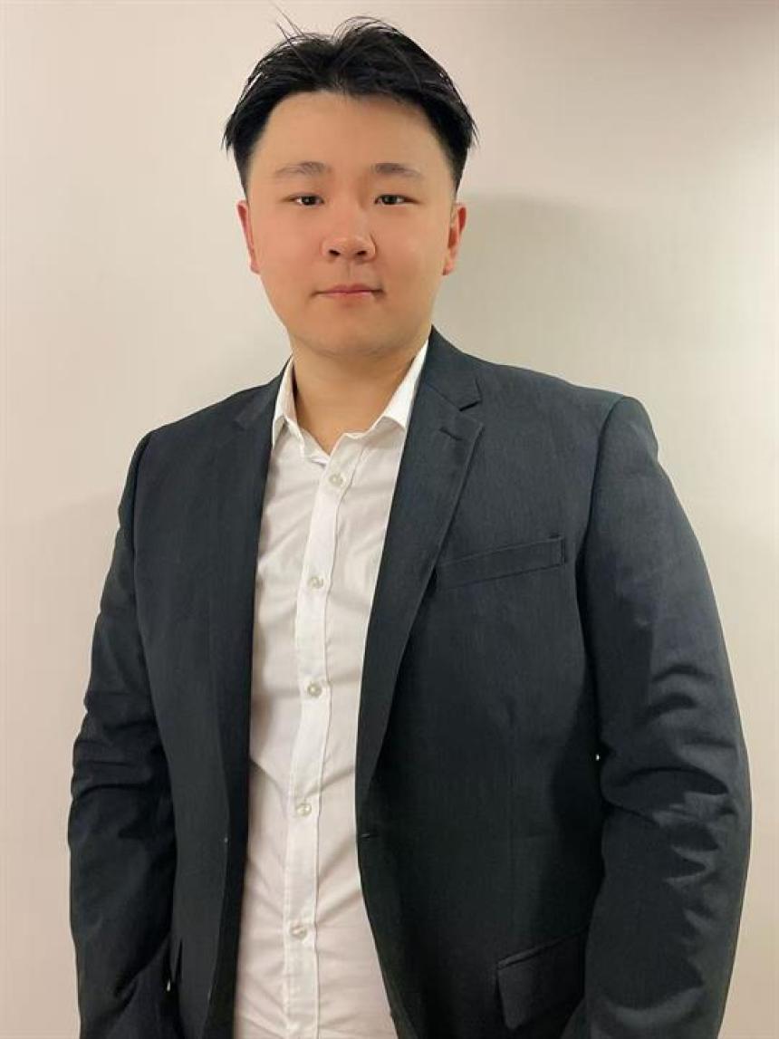 Yuxin Yang