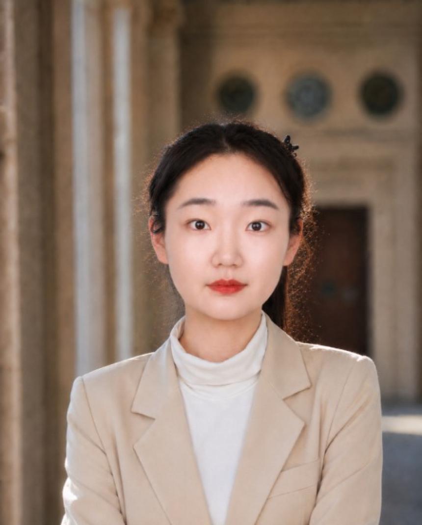 Zhiruo Zhang