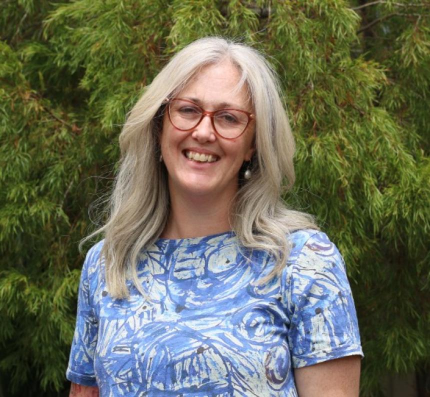 Kathryn Amos