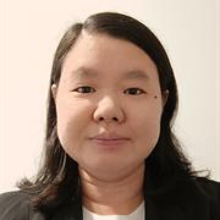 Helen Angmalisang