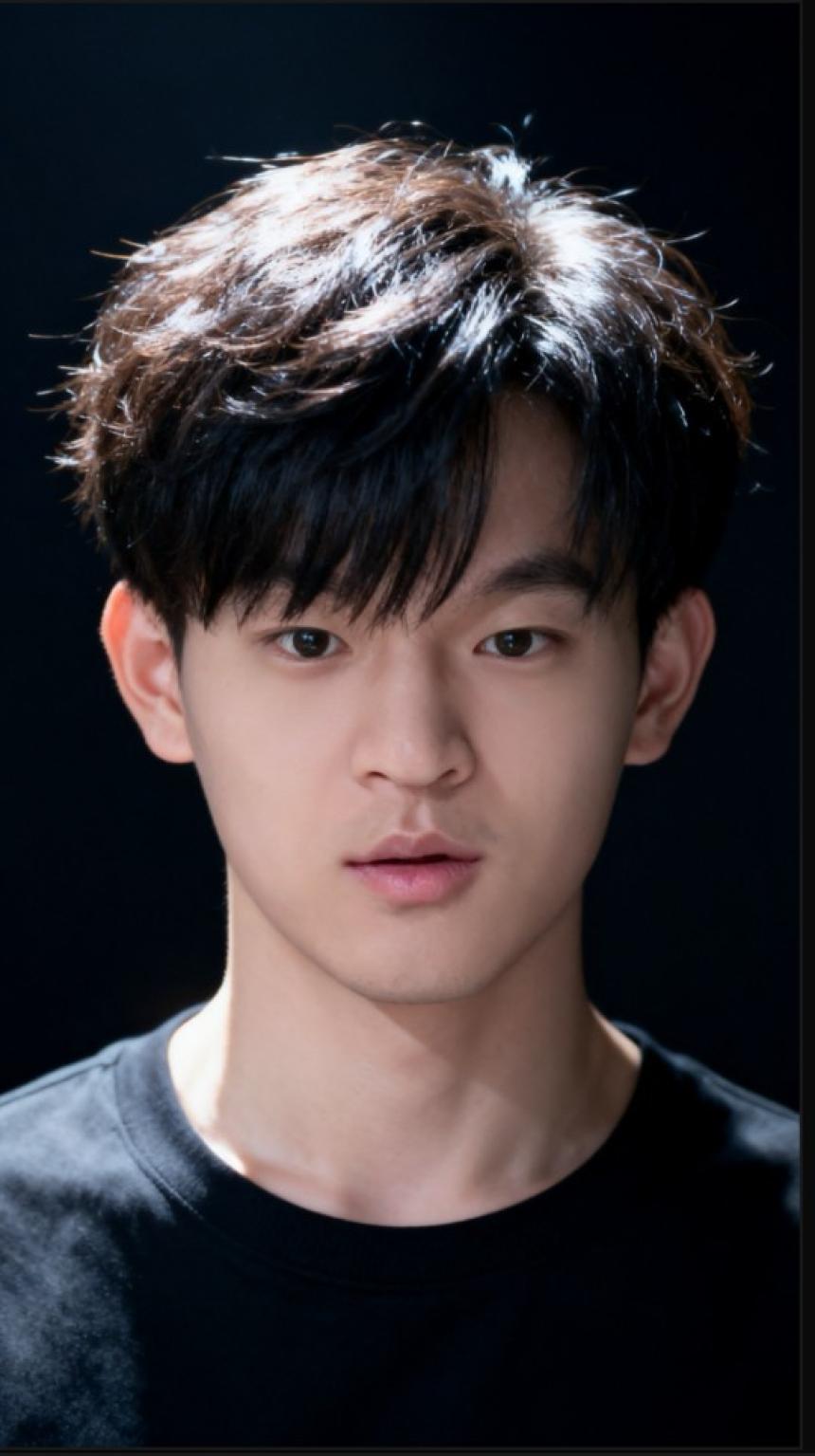 Yuhang Ye