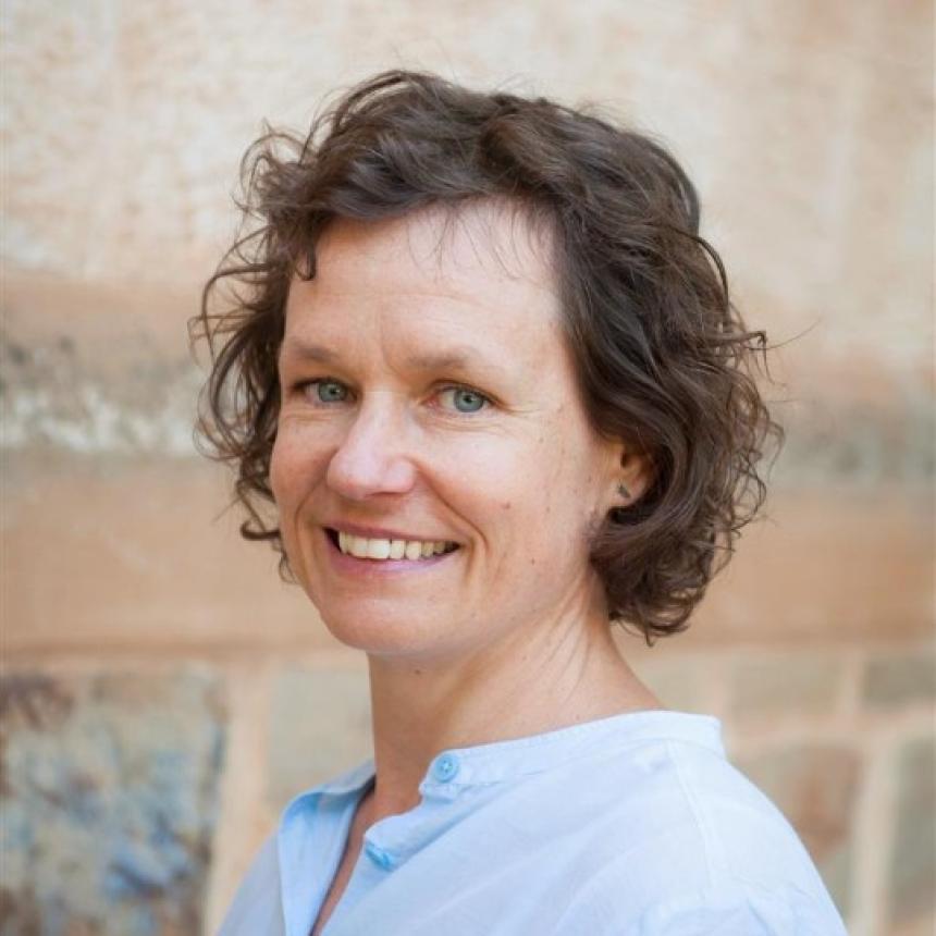 Anna Phillips