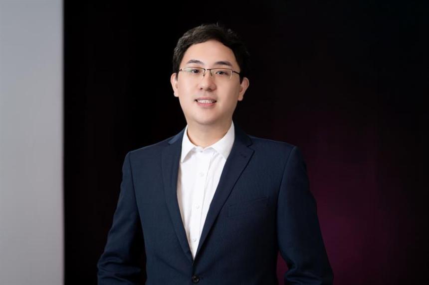 Zhibin Liao