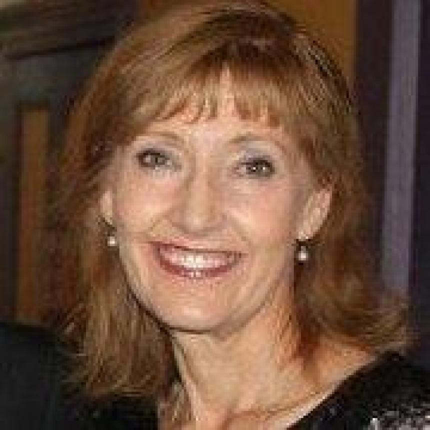 Lynda MacLeod