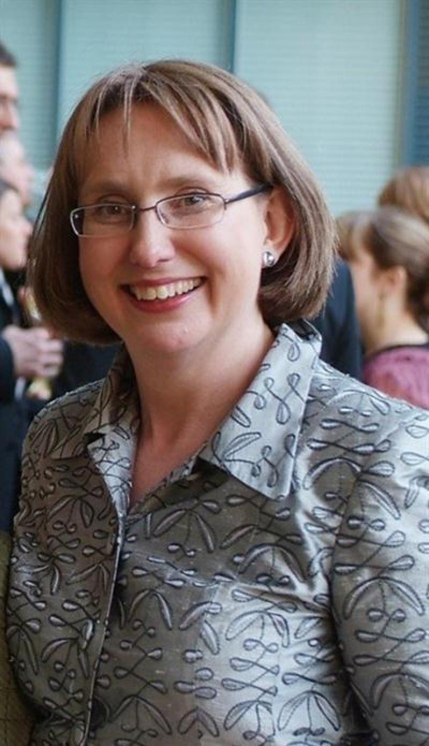 Caroline Laurence